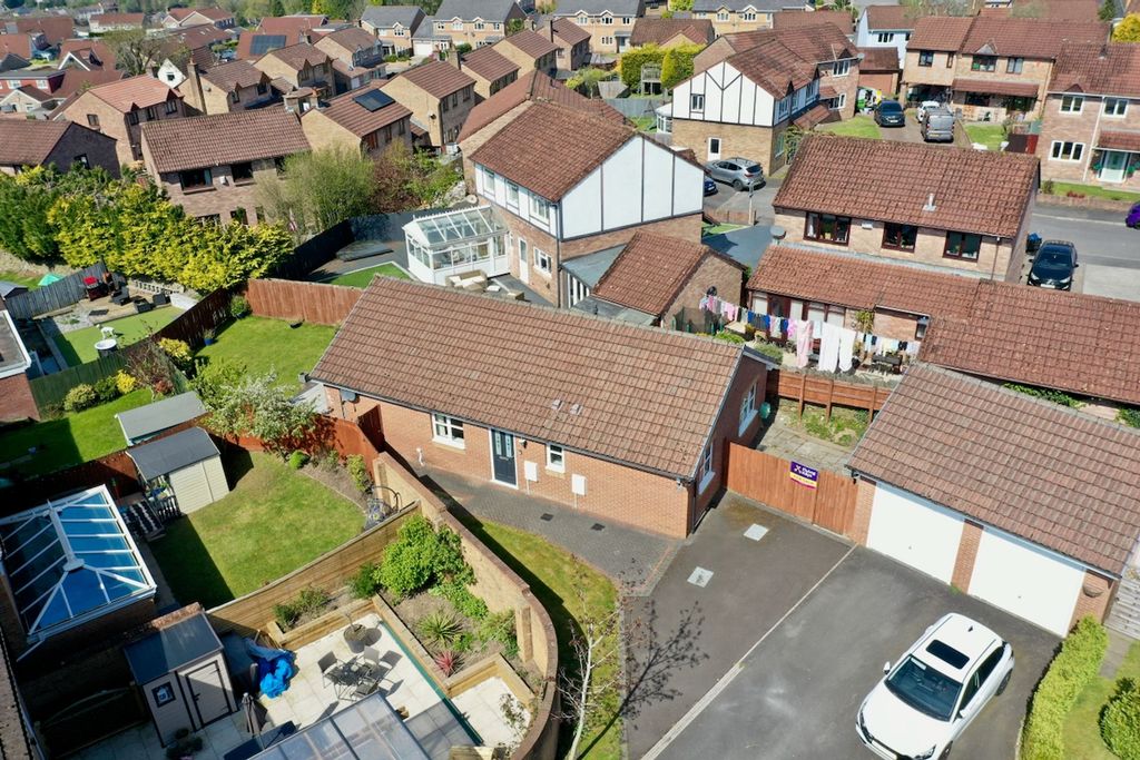 Property photo 1 of 36