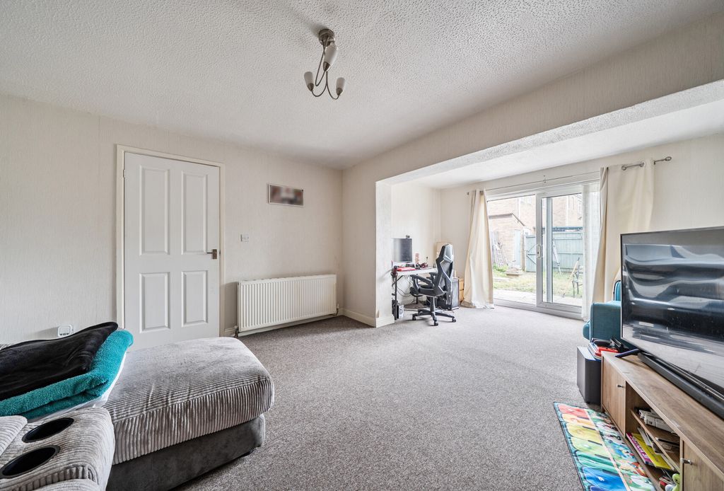 Property photo 3 of 11 1451205-9-6A0342B...