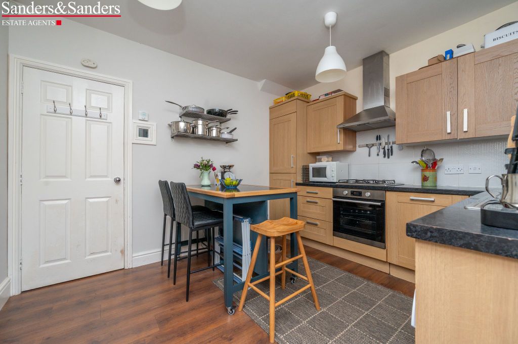 Property photo 3 of 22 Photograph 3