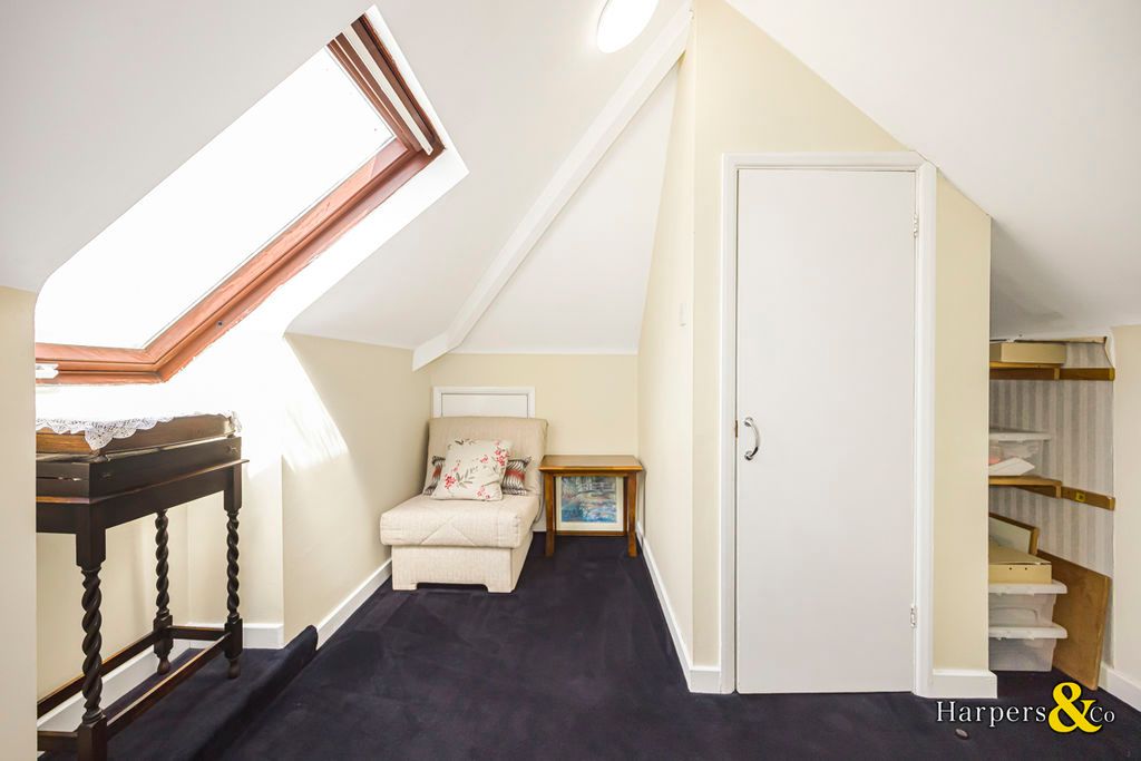 Additional image 17 of 3 bed property for saleShepherds Lane, Dartford DA1