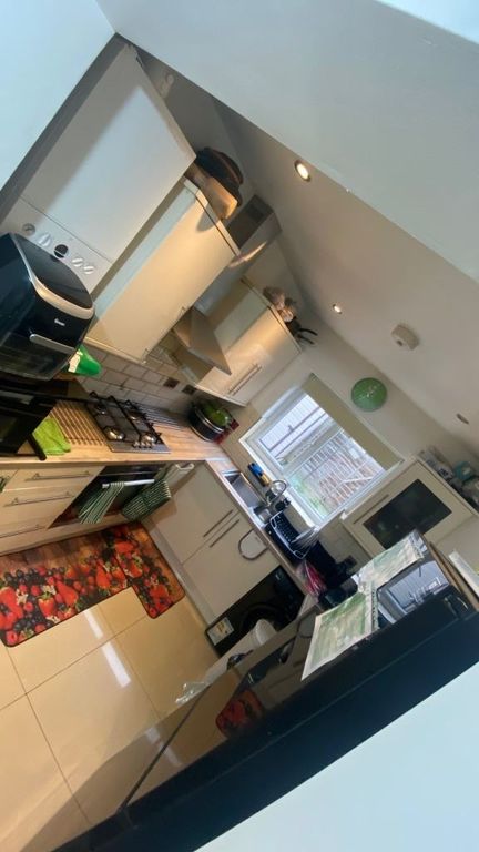 Property photo 2 of 3