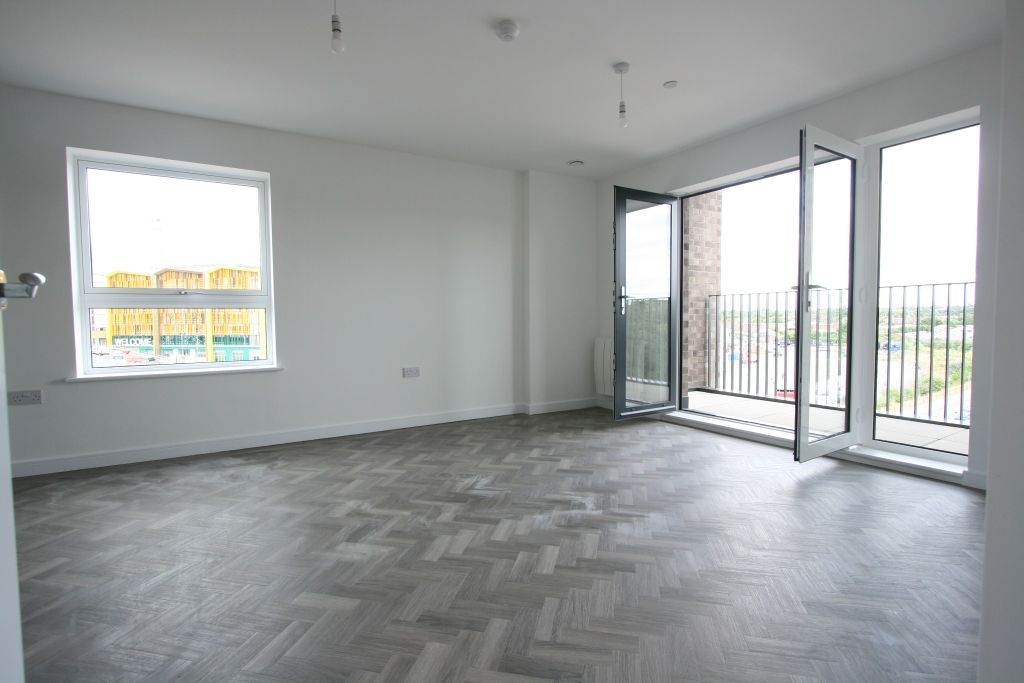 Property photo 3 of 16 Living Room