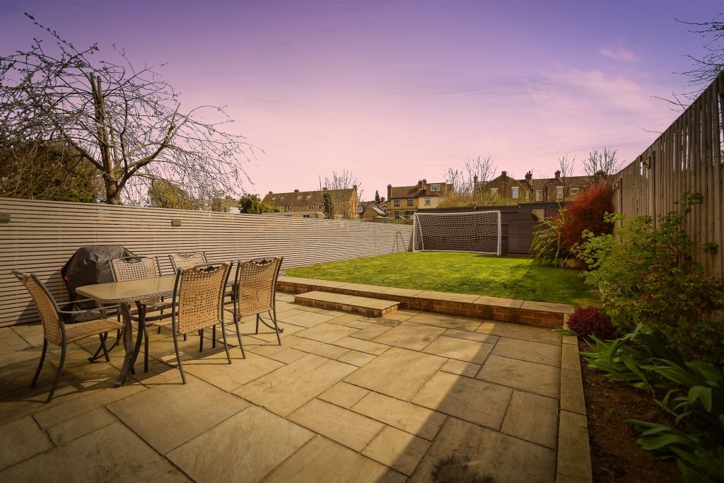 Property photo 3 of 20