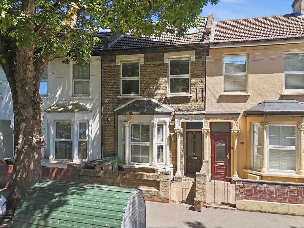Property photo 1 of 16