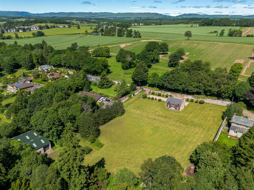 Property photo 2 of 34 Dji_0253-Hdr.Jpg