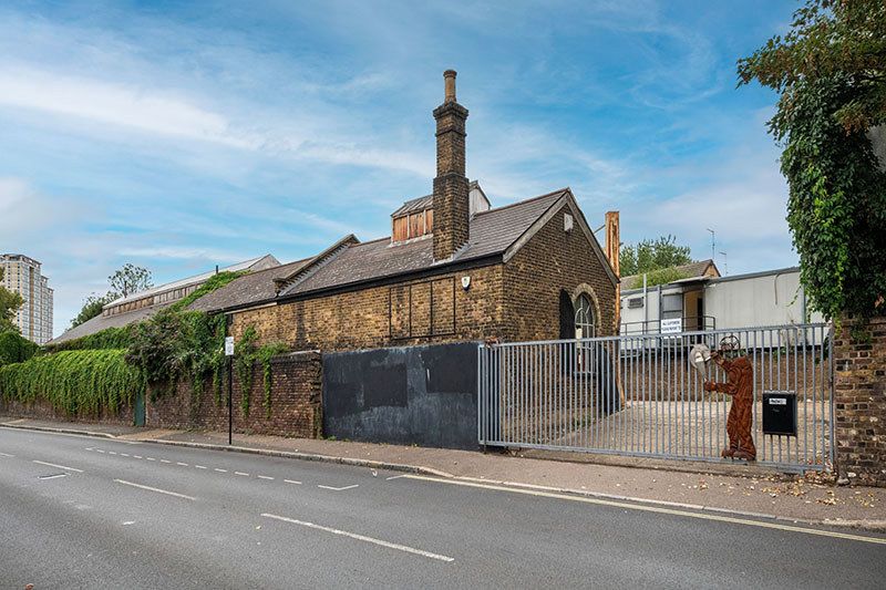 Property photo 1 of 10 Photo 4