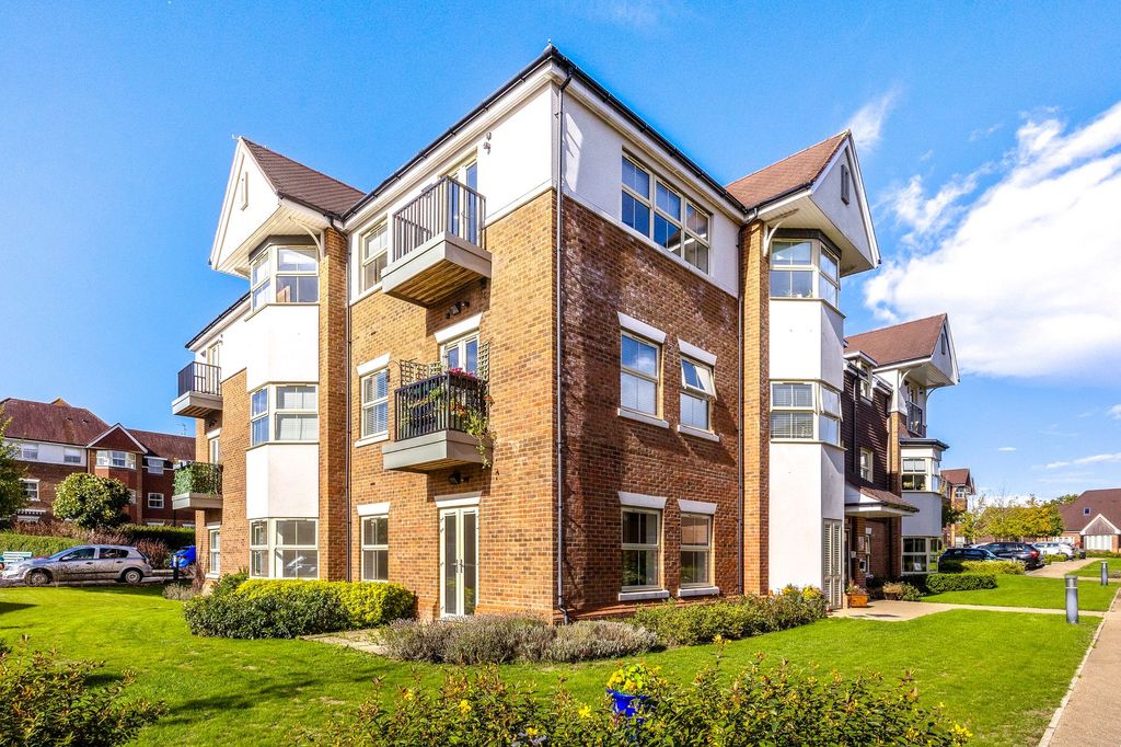 Property photo 1 of 22