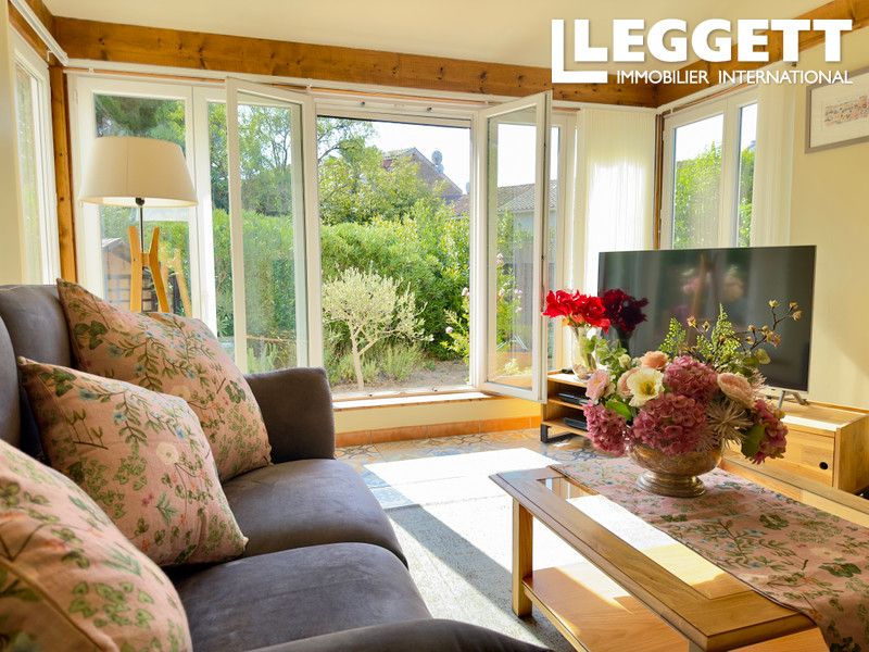 Property photo 2 of 10