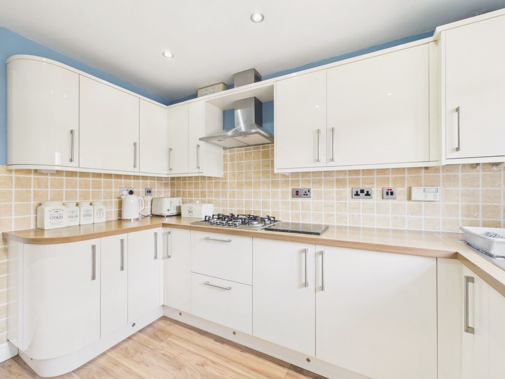 Property photo 3 of 19 5355329