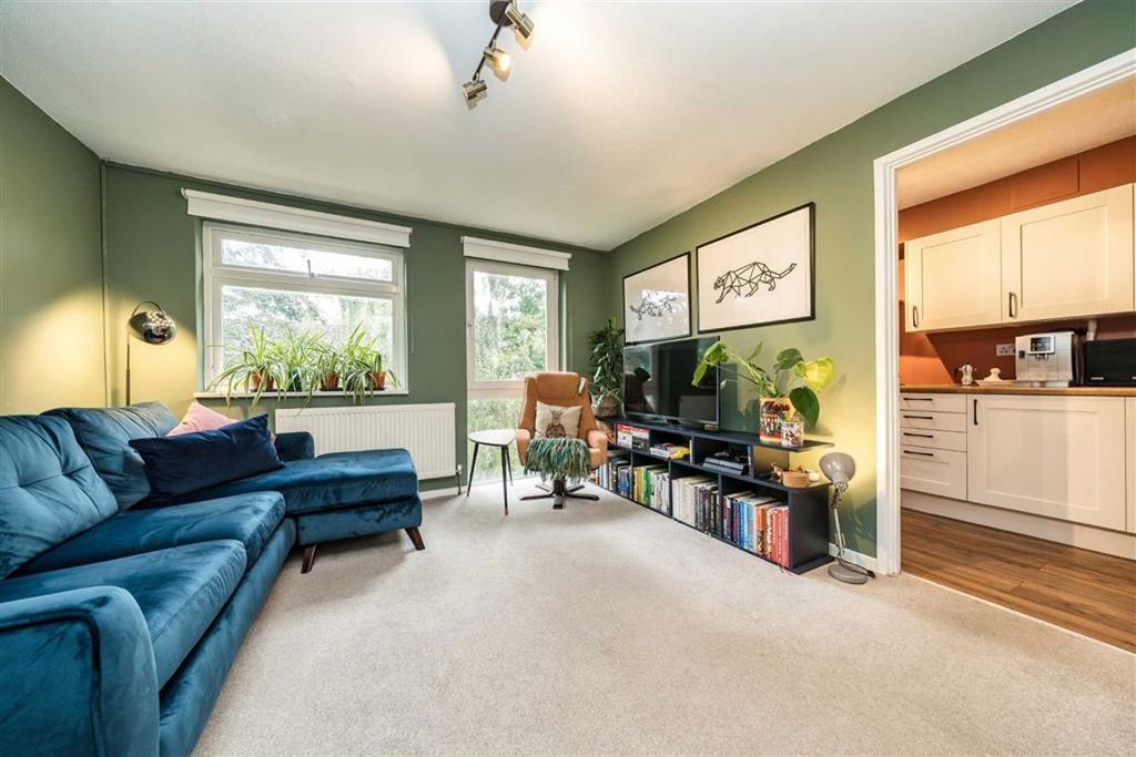Property photo 1 of 4