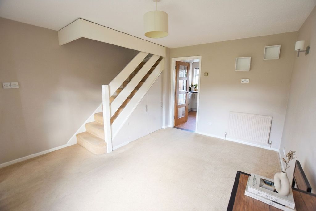 Property photo 2 of 7