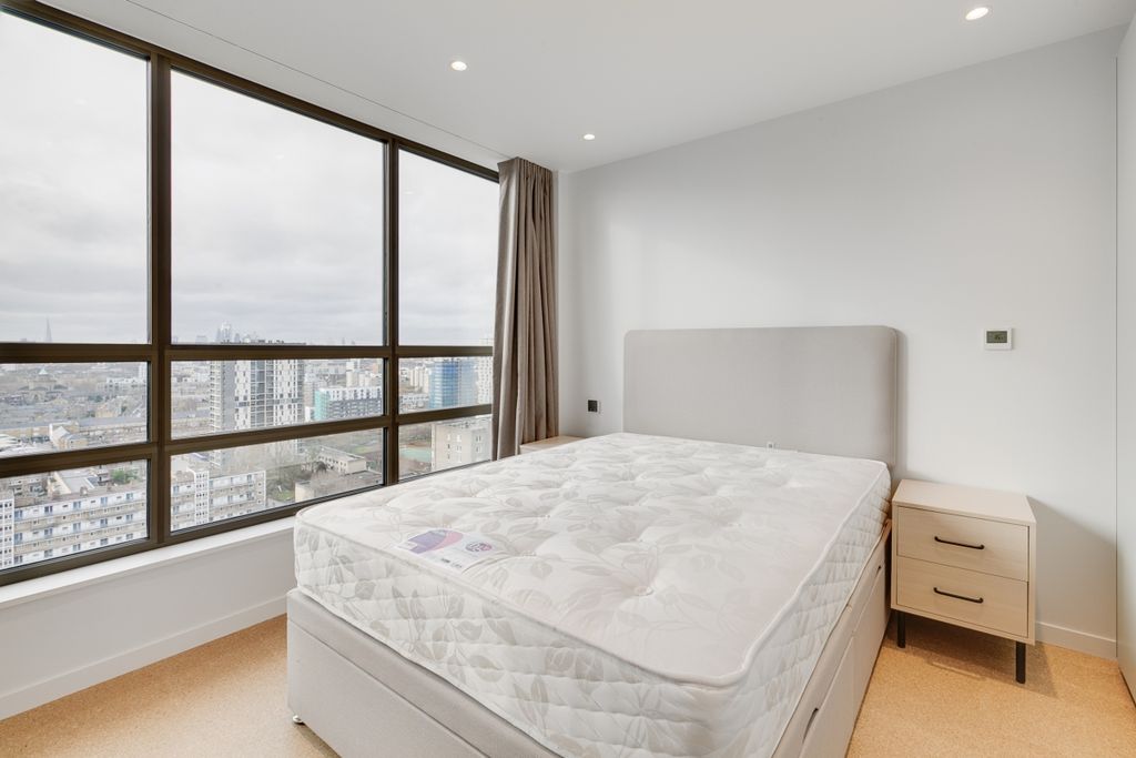 Property photo 1 of 9 114-Balfron-Tower-9