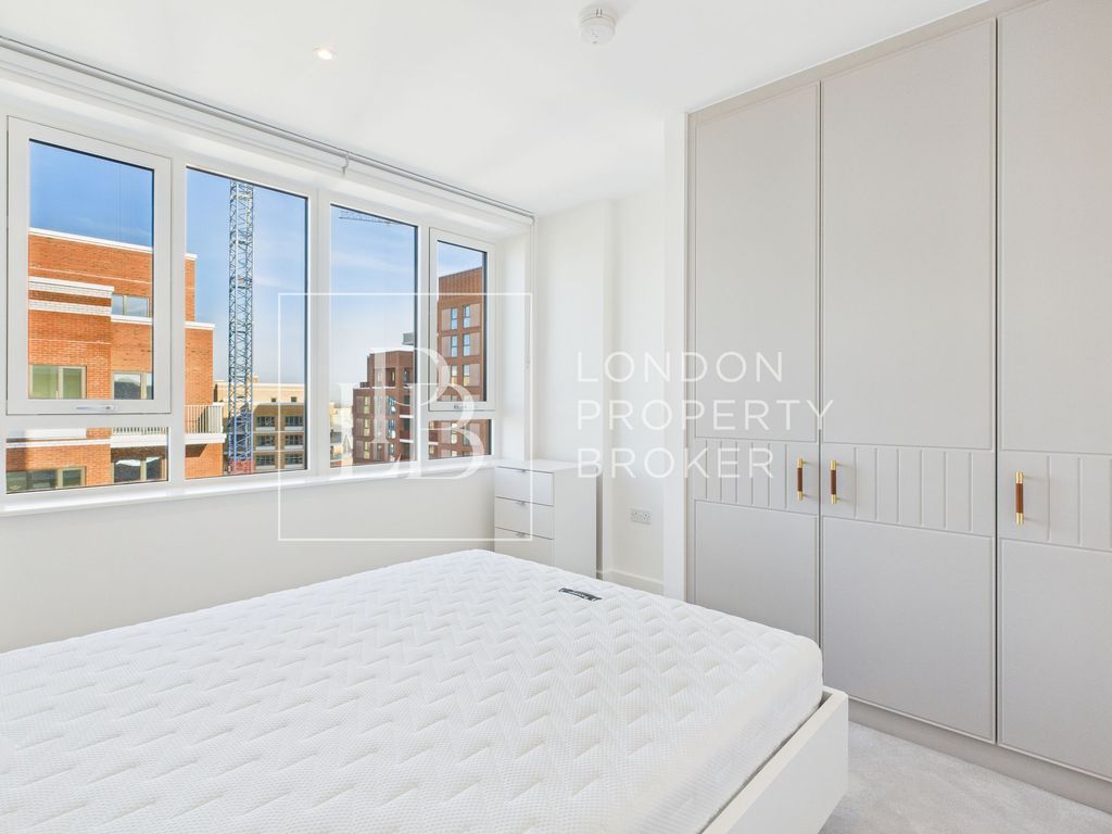 Property photo 3 of 10