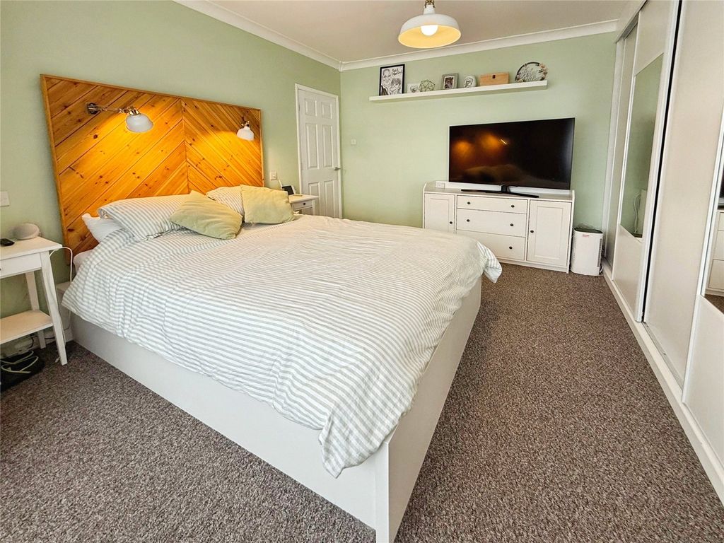 Property photo 3 of 16 Bedroom 1