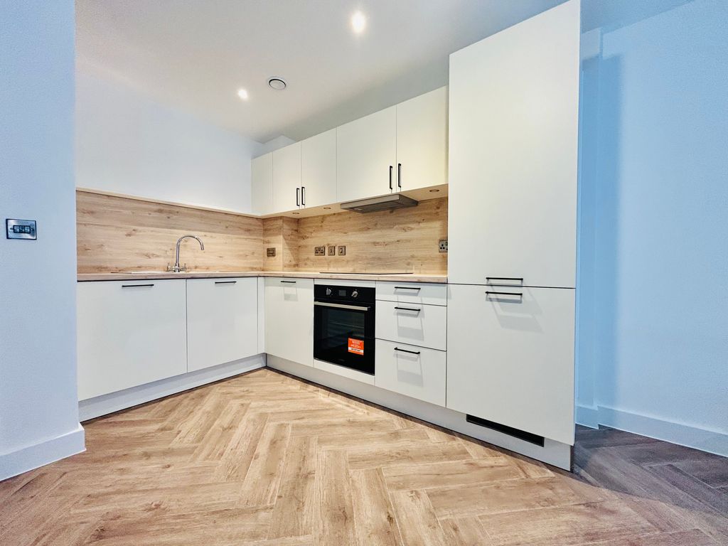 Property photo 3 of 5 Kitchen