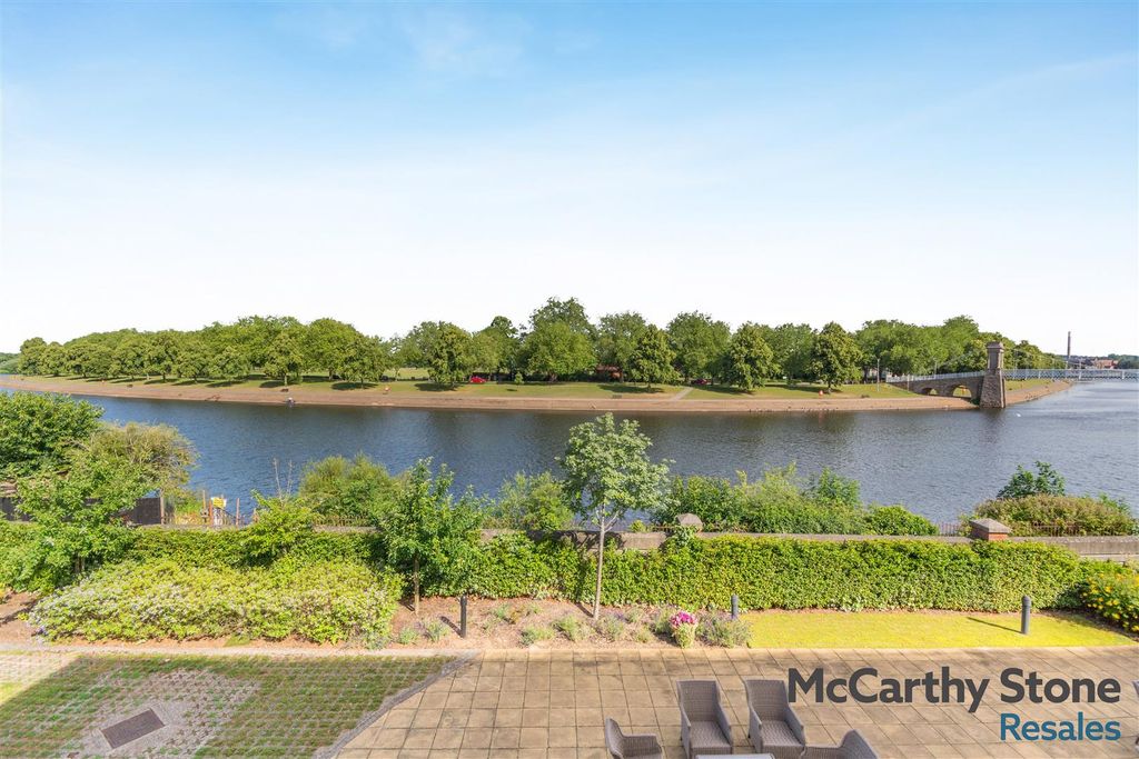 Property photo 1 of 36 8696614-Exterior01.Jpg