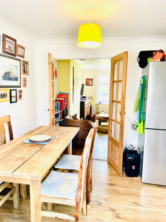 Property photo 3 of 31