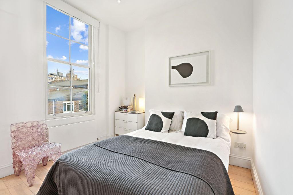 Property photo 2 of 12 Picture 3