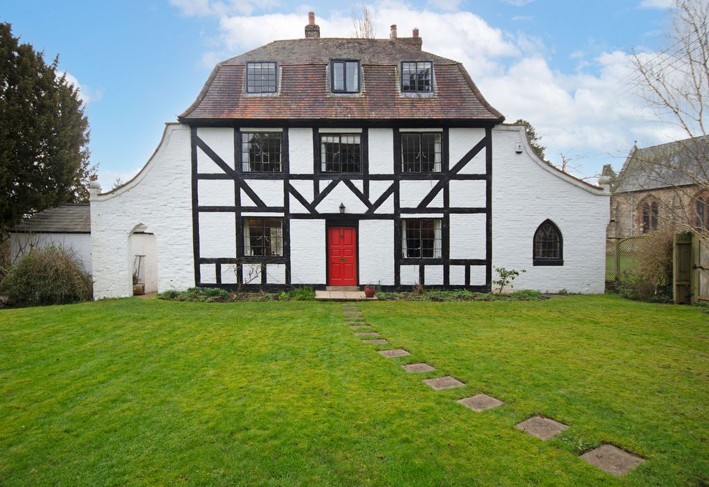 Property photo 1 of 25