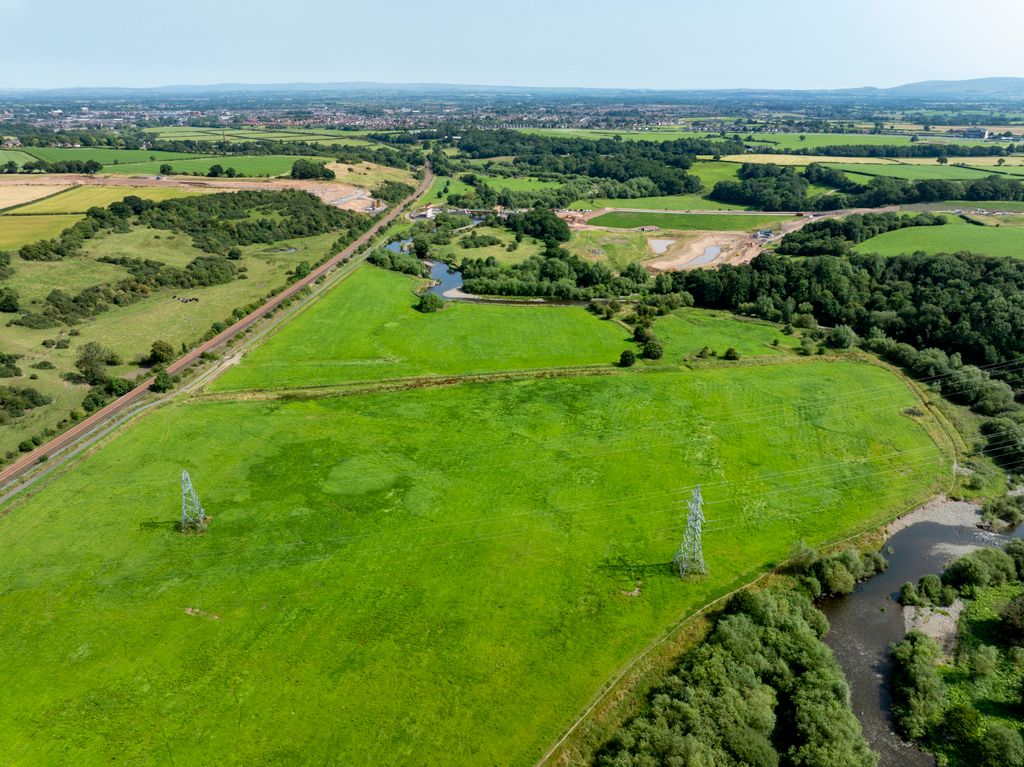 Property photo 2 of 9