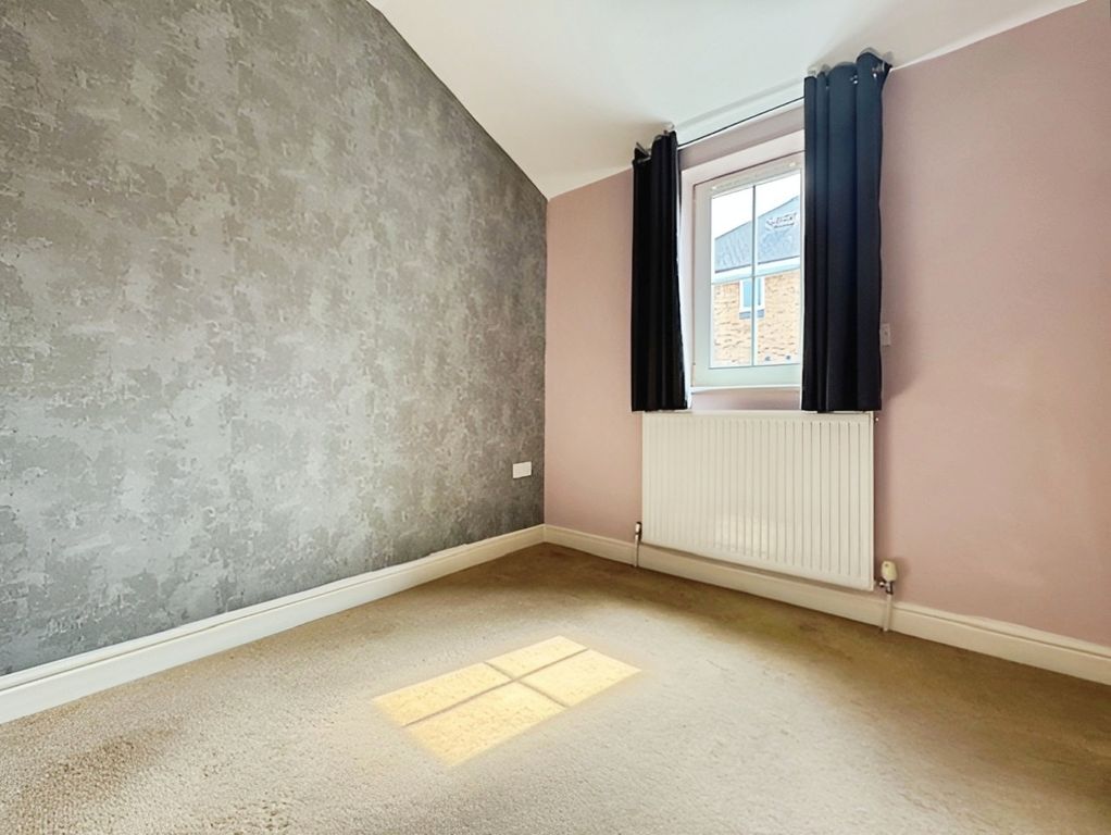 Property photo 3 of 12 4E15Df16-Image007