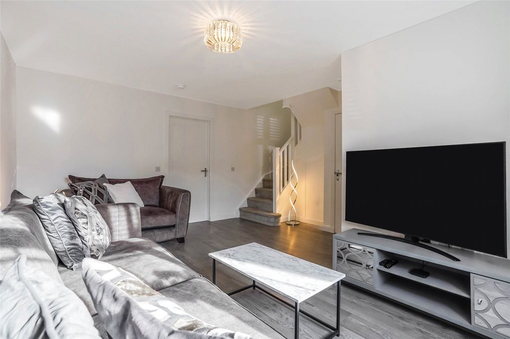 Property photo 2 of 21 Picture No. 04