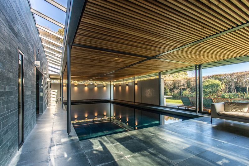 Property photo 2 of 100 Photo 66