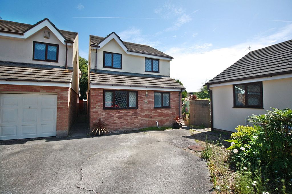 Property photo 1 of 34