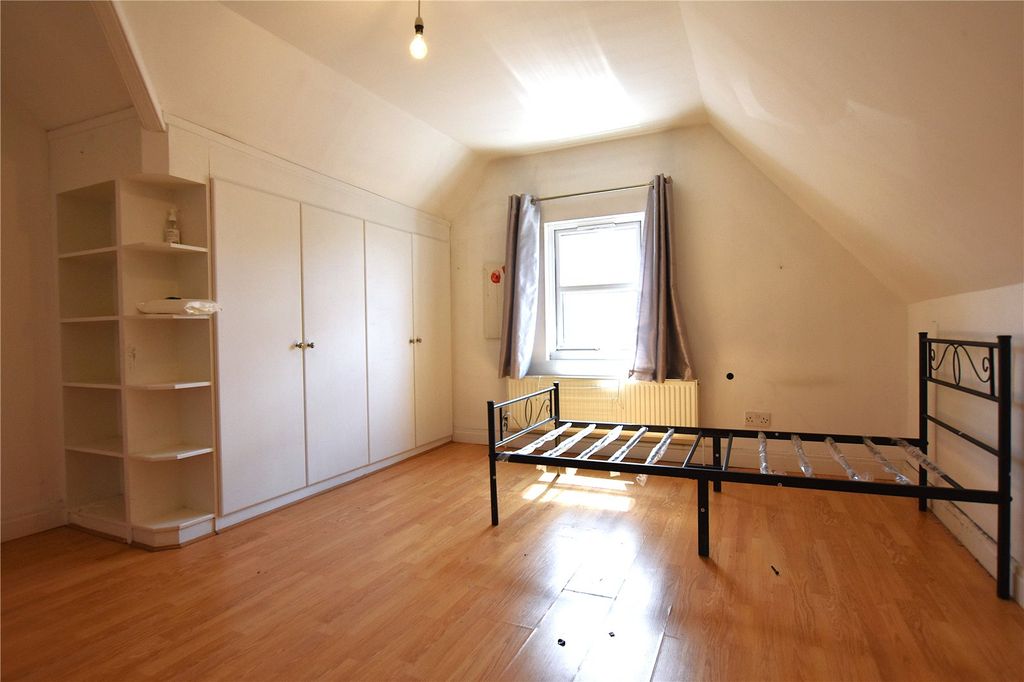 Property photo 1 of 8 Picture No. 21