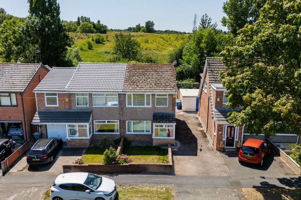 Property photo 1 of 22