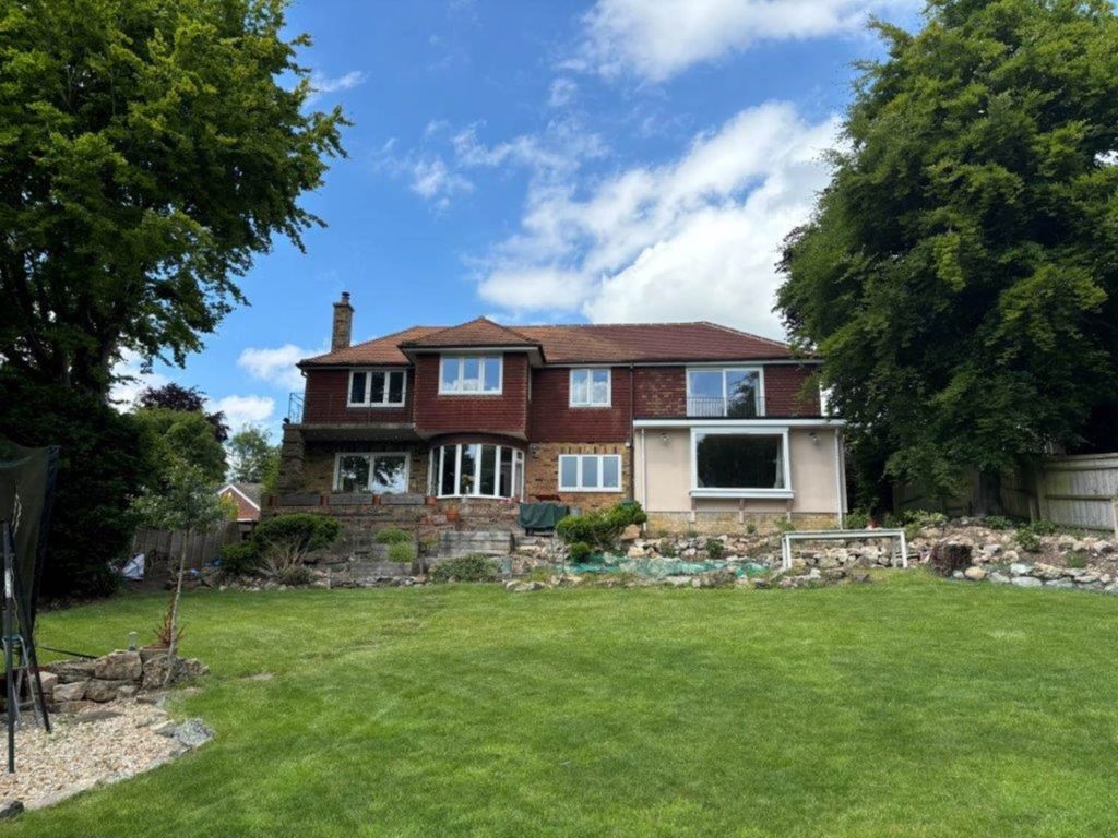 Property photo 2 of 14