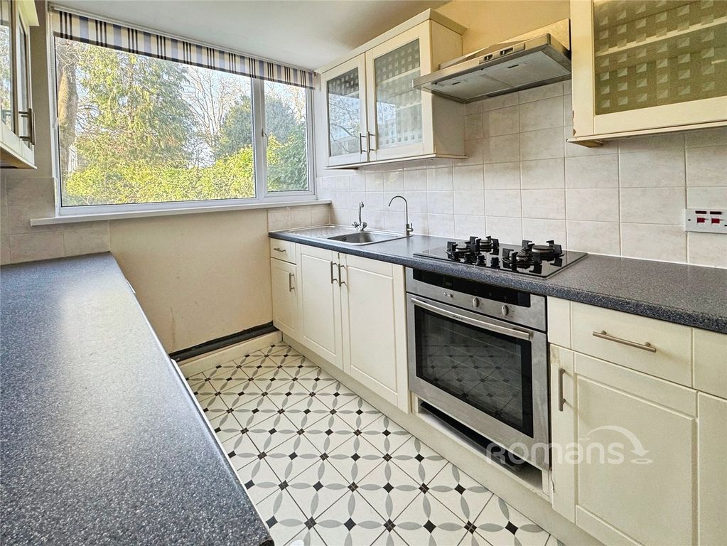 Property photo 1 of 11 Picture No. 25