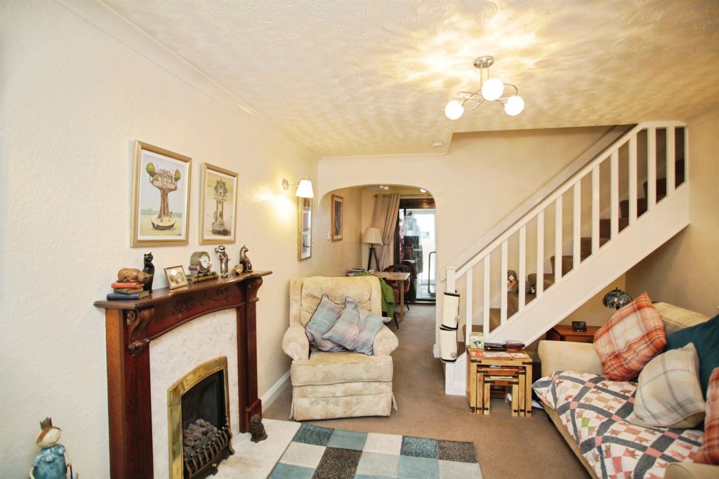 Property photo 3 of 14