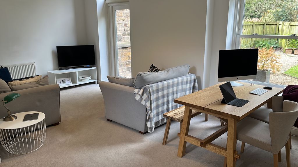 Property photo 3 of 9