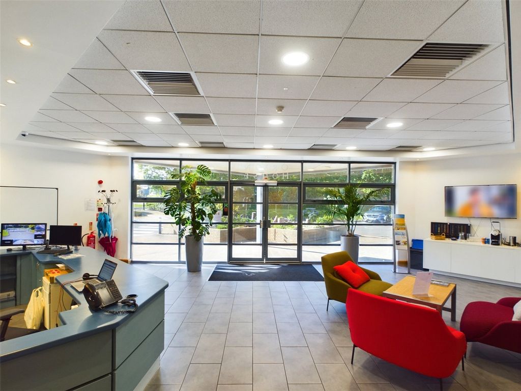 Property photo 2 of 7 Picture No. 10