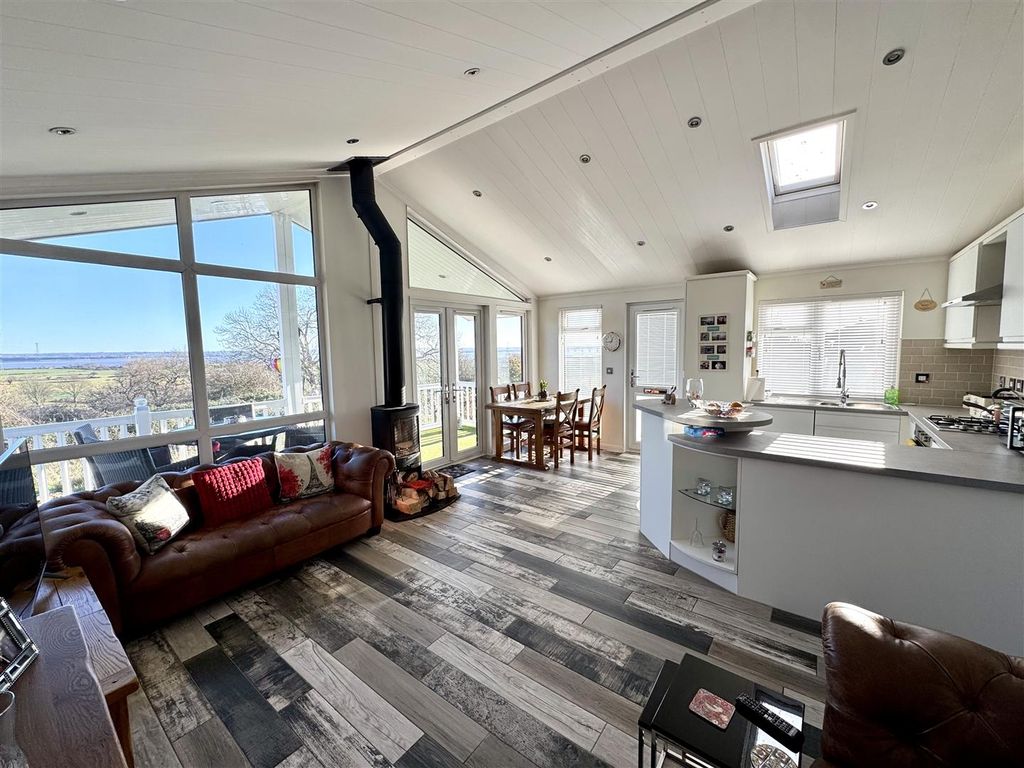 Property photo 2 of 17 Open Plan Kitchen/Living/Dining Room