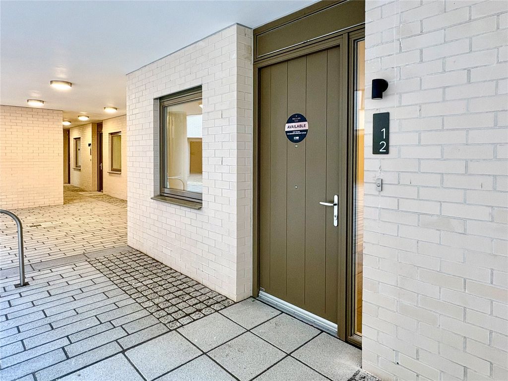 Property photo 2 of 12 Picture No. 24