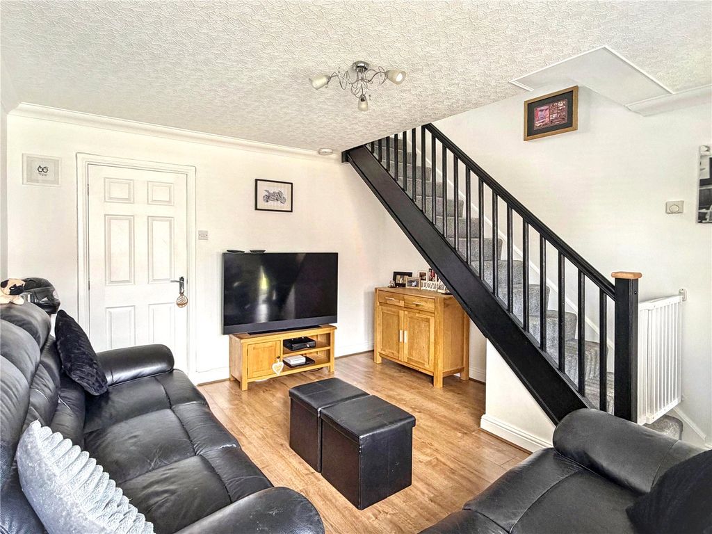 Property photo 2 of 17 Picture No. 16