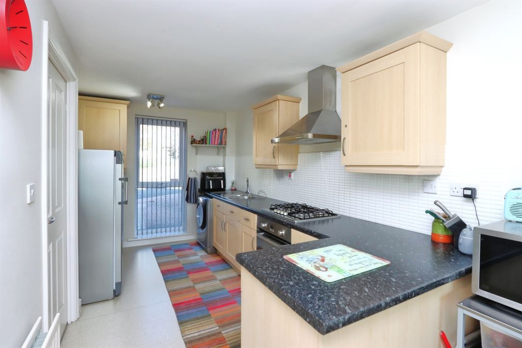 Property photo 3 of 19