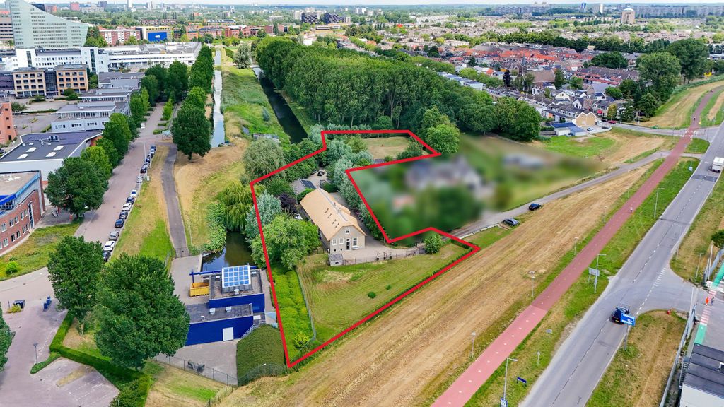 Property photo 2 of 97