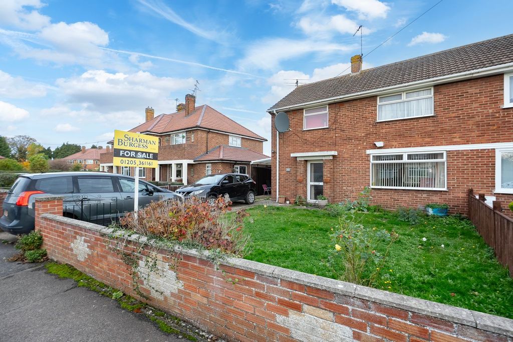Property photo 1 of 11