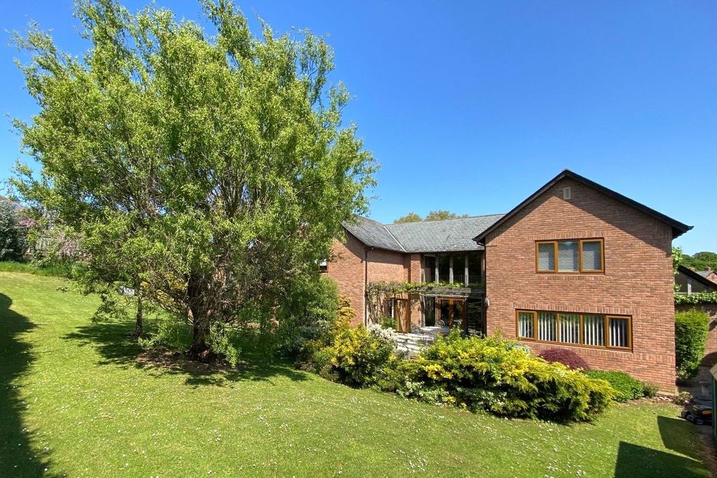 Property photo 1 of 18 Rear Aspect