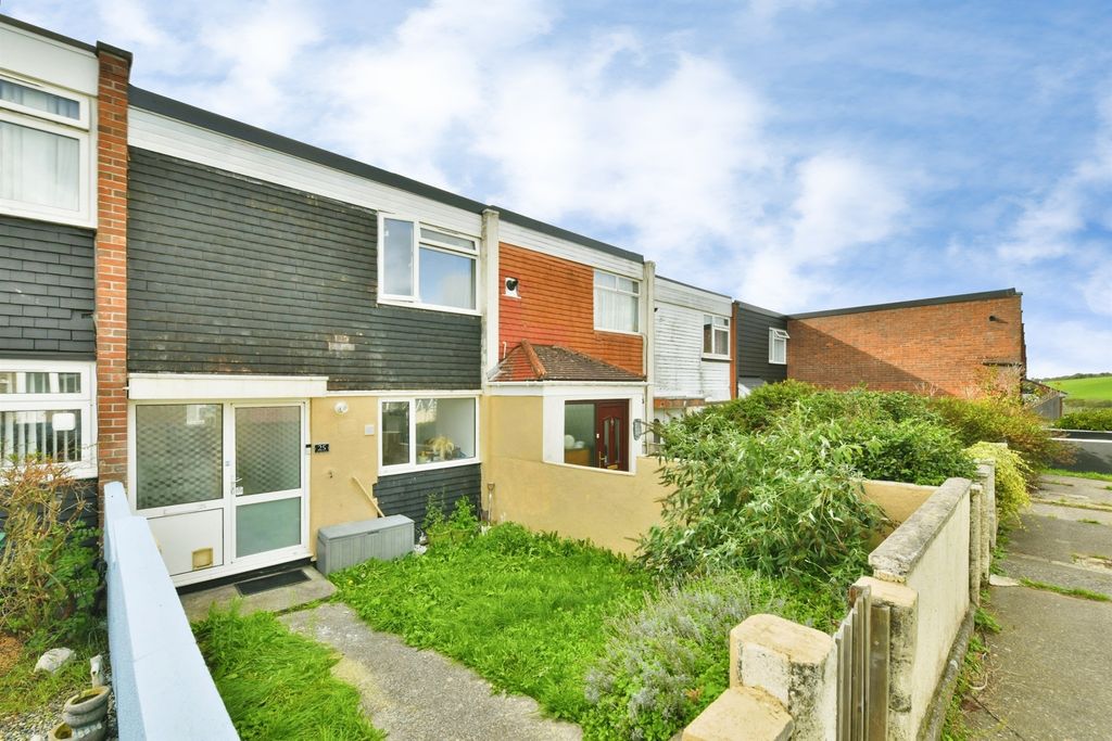 Property photo 1 of 18