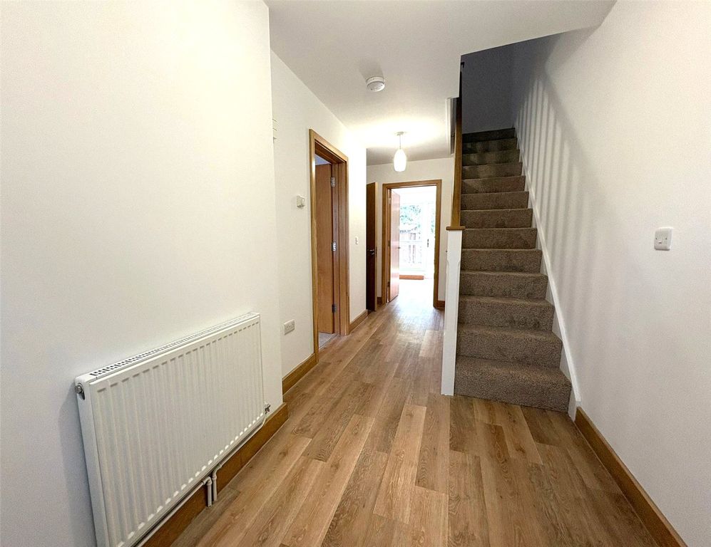 Property photo 3 of 11 Picture No. 22