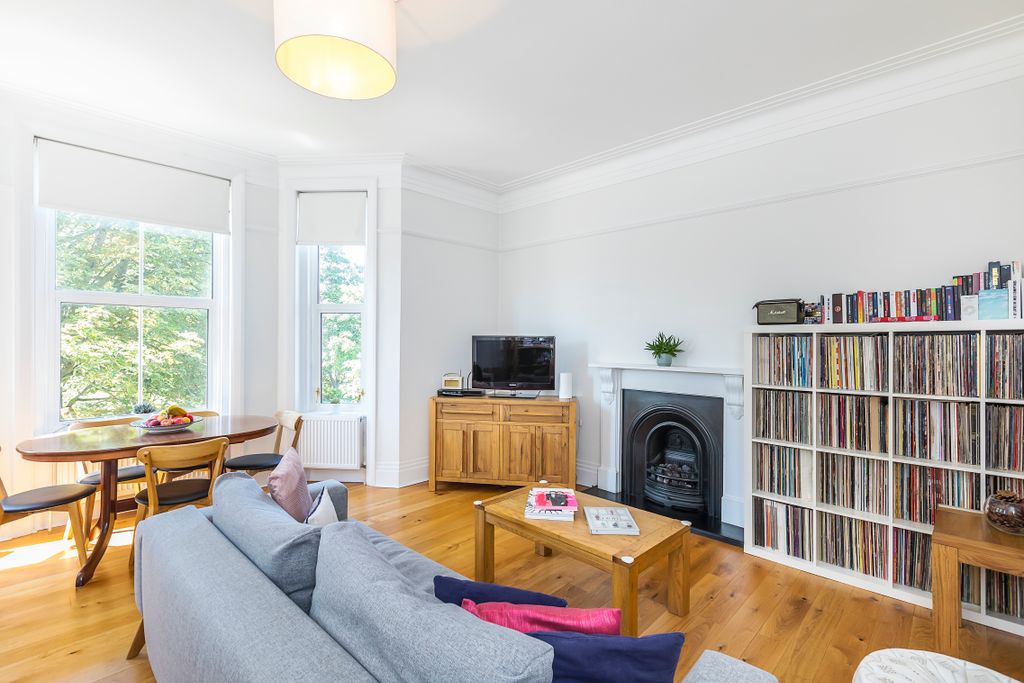Property photo 2 of 11