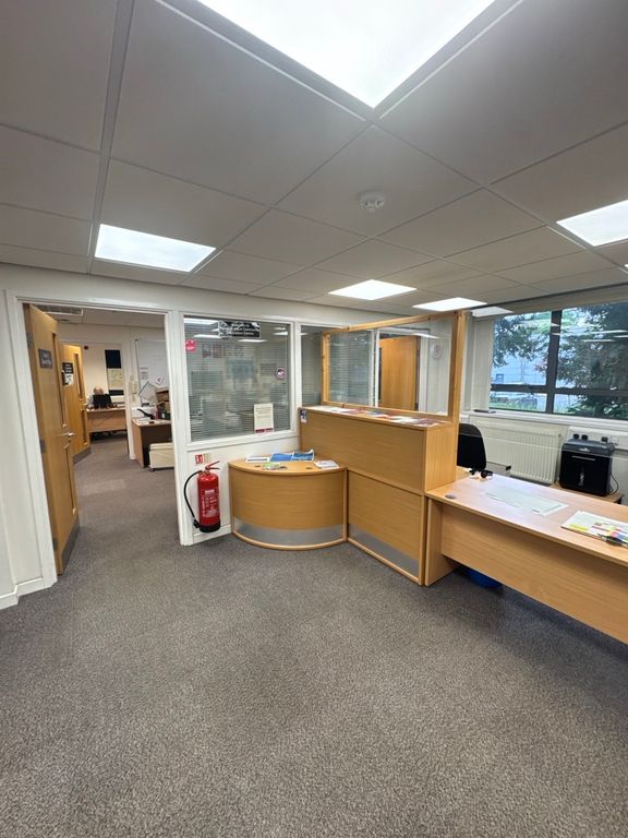 Property photo 3 of 12 Reception