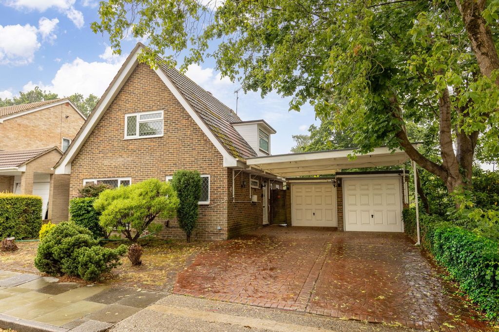Property photo 1 of 18