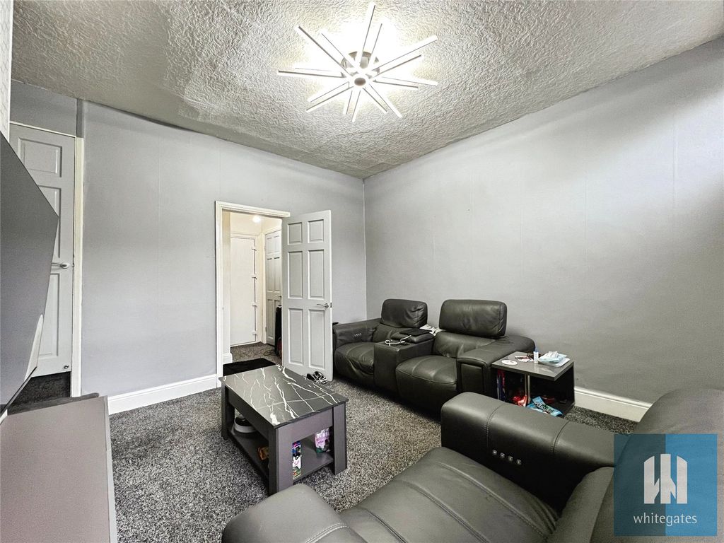 Property photo 2 of 18 Picture No. 34