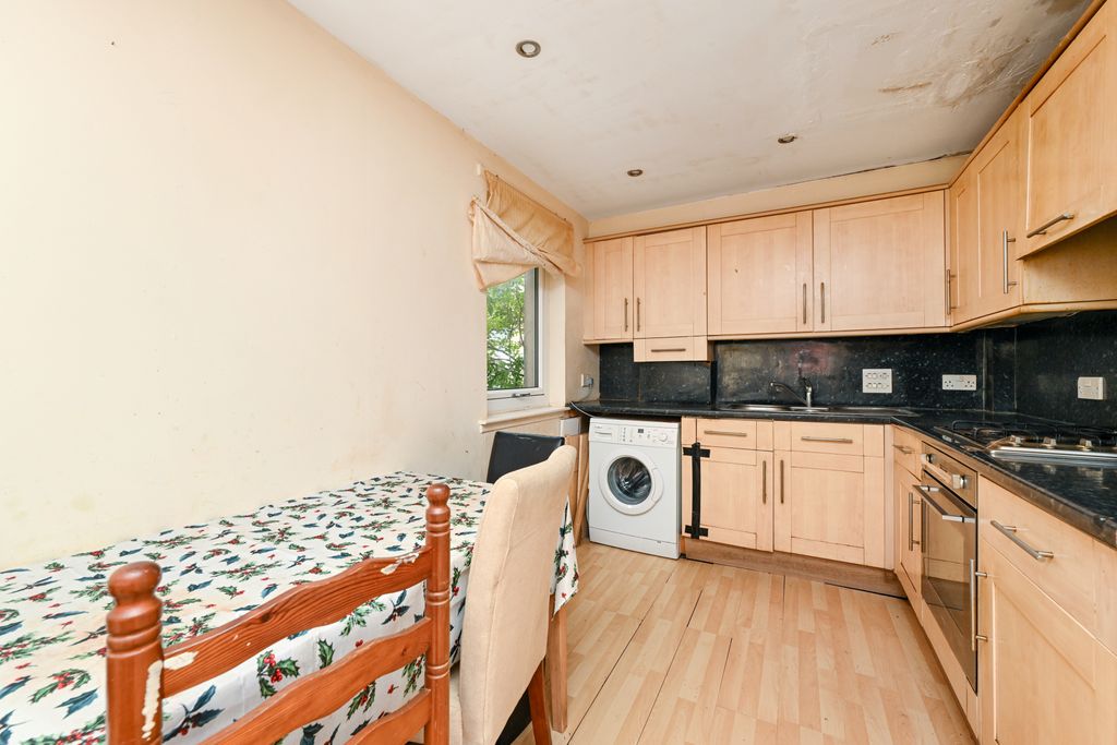 Property photo 3 of 13 Property Image 6