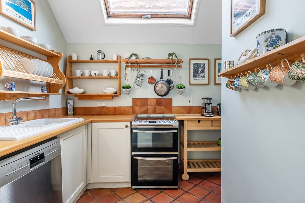 Property photo 3 of 39 Photo 3